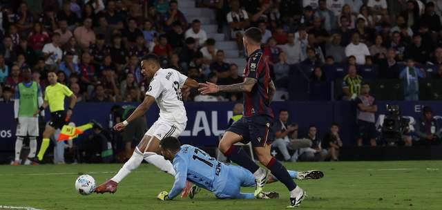 二度的姆巴, 现了团结的